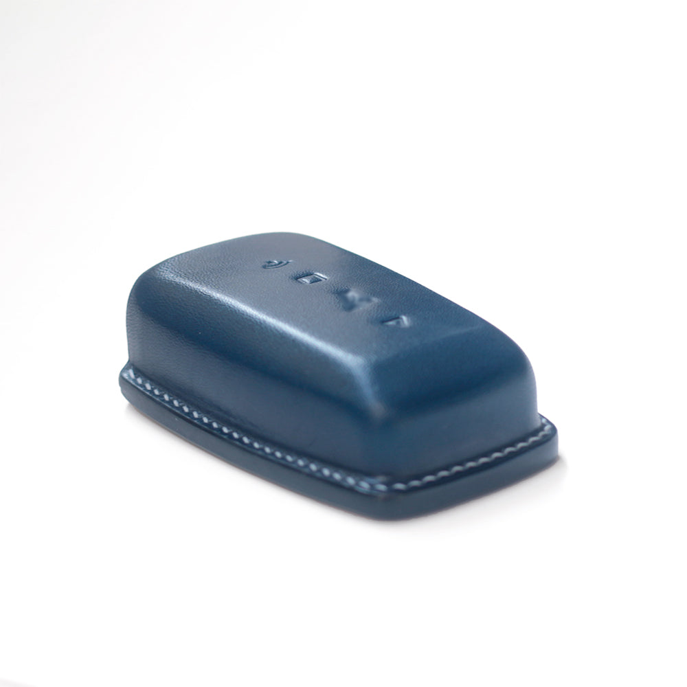 Perfectly fitted leather key holder for Rolls-Royce Phantom